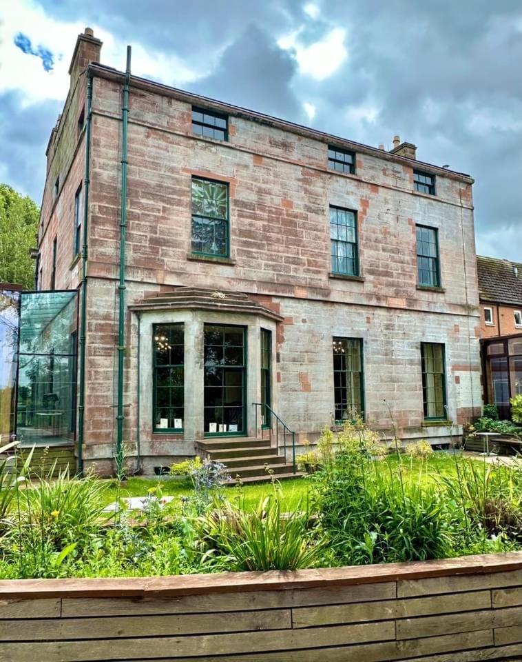 Stunning Period Townhouse With Garden, Walking Distance To Town Villa Dumfries Exterior foto